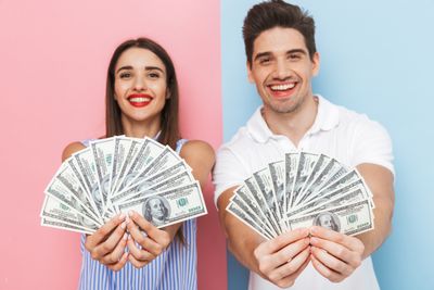 Should Couples Have Mandatory “Money Talks” Every Month?