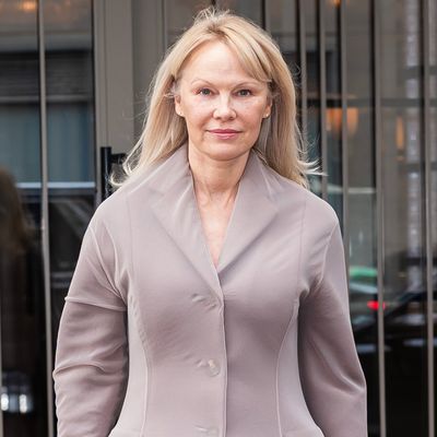 Pamela Anderson Has Officially Caught the Bob Bug