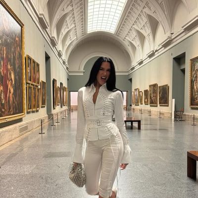To A-Listers, Private Museum Photoshoots Are Priceless Works of Art