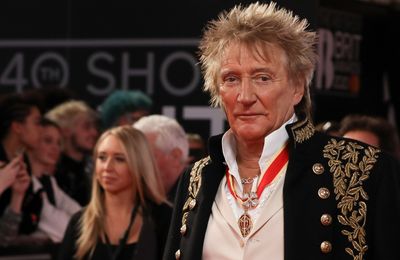 Rod Stewart to receive Lifetime Achievement Award