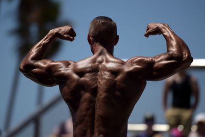 Scientists raise alarm over sudden deaths among professional body builders