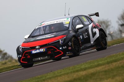 BTCC starlet Pearson taken under Huff's wing