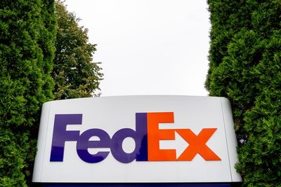 FedEx Stock Outlook: Is Wall Street Bullish or Bearish?