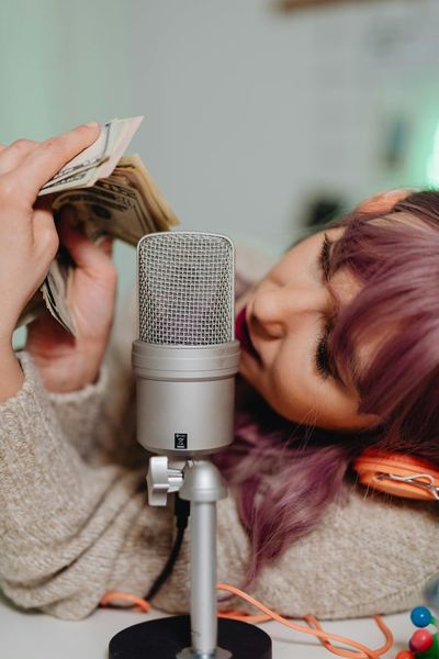 10 Side Hustles Perfect for DINK Couples Who Want It All