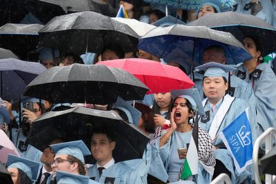 Over boos, Columbia University president notes Mahmoud Khalil's absence at graduation