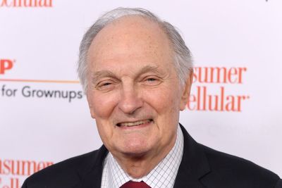 Four Seasons creator Alan Alda gives health update after Parkinson’s disease diagnosis