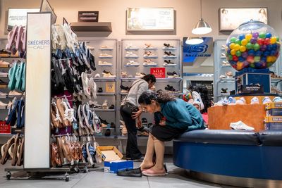 Memorial Day weekend sales are coming ... will tariffs have any impact?