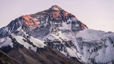 “Black rocky hills have started to appear” - Experts witness the devastating toll of climate change on Mount Everest in eye-opening fly-by