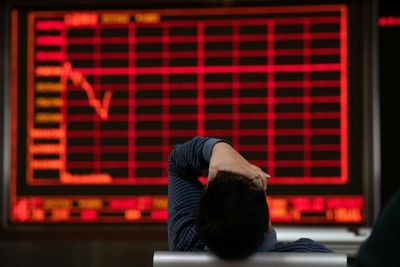Asian Equities Track Wall St Sell-off As US Deficit Fears Grow
