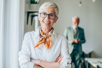 Seven Habits Rich People Swear By to Build and Maintain Wealth