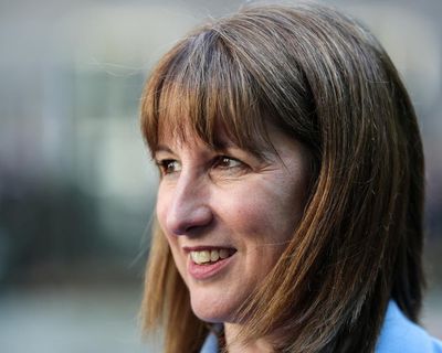 UK borrowing rises to £20.2bn, putting pressure on Rachel Reeves
