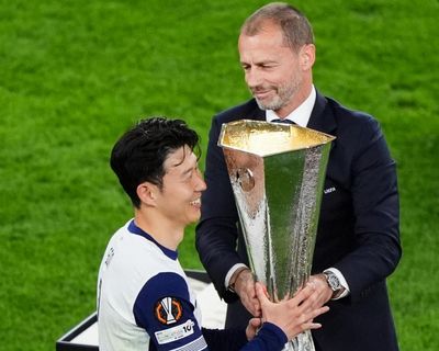 Uefa apologises to Spurs players after medal shortage at trophy ceremony
