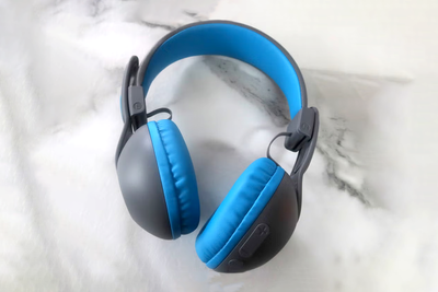 7 best kids’ headphones for noise-free screen time