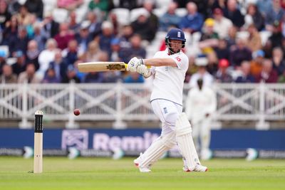 Zak Crawley and Ben Duckett get England off to solid start against Zimbabwe