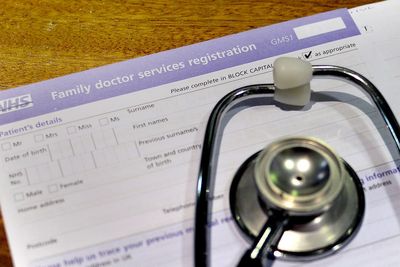 Doctors and teachers to be awarded above-inflation 4% pay rise