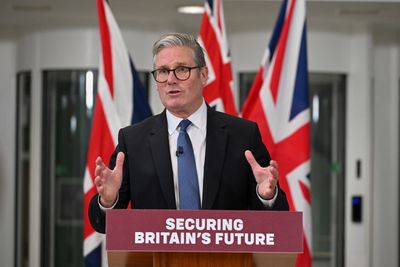 UK signs deal to hand Chagos Islands to Mauritius