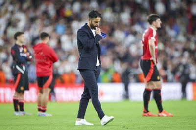 Manchester United face urgent dilemma: ditch Amorim or revamp the squad
