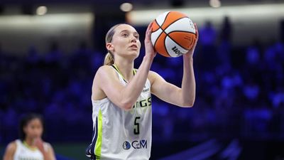 Paige Bueckers Made Cool WNBA History in Front of Her Hometown Fans in Wings-Lynx