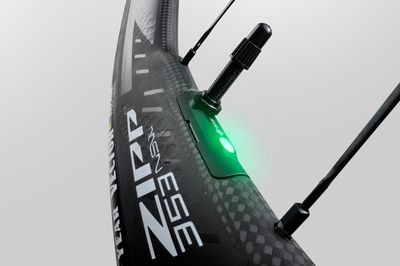 Monitor your tyre pressure on the go: Zipp launches inbuilt pressure sensors with latest wheels