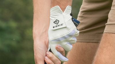 How The Most Technologically Advanced Golf Glove Can Help You Play Better In 2025