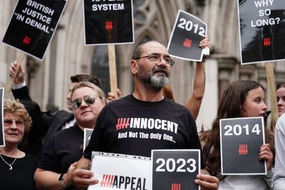 Legal body chief’s position ‘no longer tenable’, MPs warn