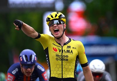'We're definitely not done yet' - Olav Kooij sprints to victory on stage 12 of the Giro d’Italia