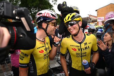 Wout van Aert and Olav Kooij find their lead-out groove again at the Giro d'Italia