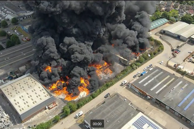 Major incident declared as firefighters battle huge warehouse blaze in Rushden