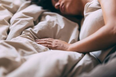 Scientists pinpoint how many hours sleep will increase your risk of heart disease
