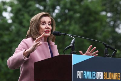 Trump’s ‘Robin Hood in reverse’ tax bill is driving up the cost of buying a home, Democrats say