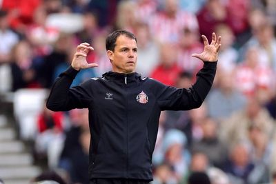 Regis Le Bris focused on making sure Sunderland take their chance to step up