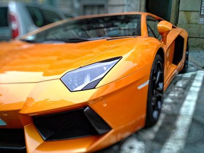 7 Underground Industries Where People Are Quietly Getting Rich
