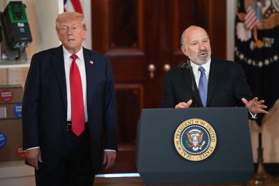 Trump Official Insists 'There Is No Pain' From Tariffs. His Audience Immediately Calls Him Out