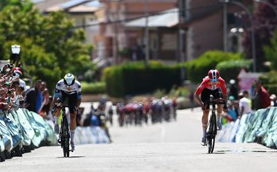 Vuelta a Burgos Féminas: Mie Bjørndal Ottestad beats Marlen Reusser to stage 2 victory in two-up sprint