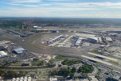 Average waits for passport check can top 2 hours at New York JFK airport