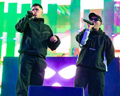 Thousands support Kneecap at first big gig since terrorism charge