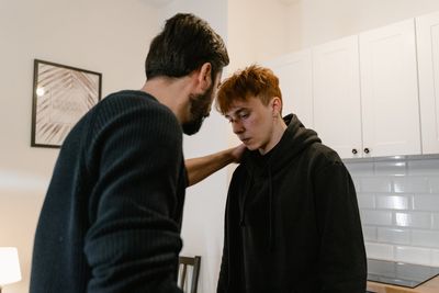 10 Things You Should NEVER Do When Someone Asks You to Step Outside