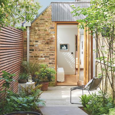 7 side return garden ideas to make the most of this overlooked outdoor space