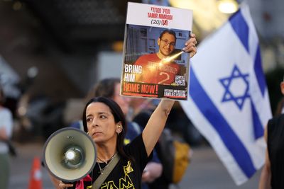‘How do you go to sleep?’: Israeli captive families slam Netanyahu at rally