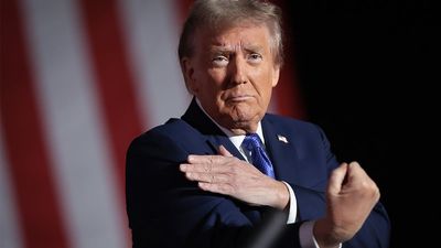 ‘How is this an appropriate topic’: West Point cadets totally silent as Trump rambles about bedroom tips and drag queen fears