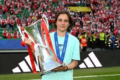 Arsenal: Renee Slegers reacts as key decision pays off in Women's Champions League final win over Barcelona