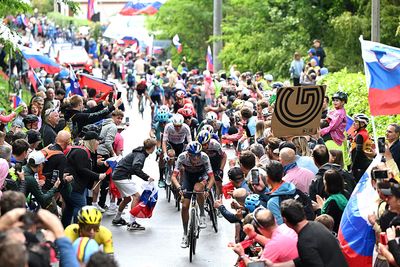 Roglič, Ayuso, Bernal lose 48 seconds to Del Toro after crash splits Giro d'Italia peloton on stage 14