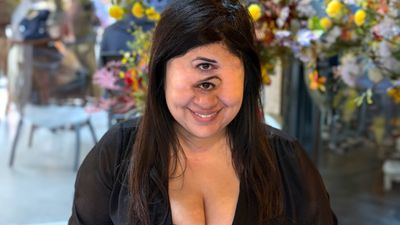 Are you too lazy to rotate your phone? Are you hoping evolution does this to your face?