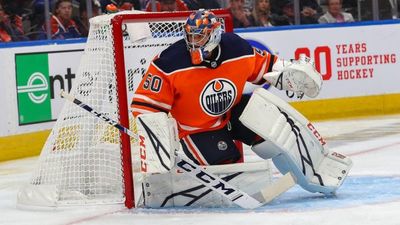 X reacts to Stuart Skinner's game two playoff shutout