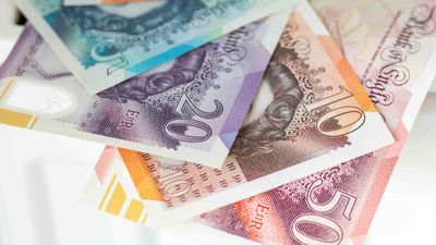Money’s Too Tight To Mention: New stats show that mid-range artists are feeling the pinch