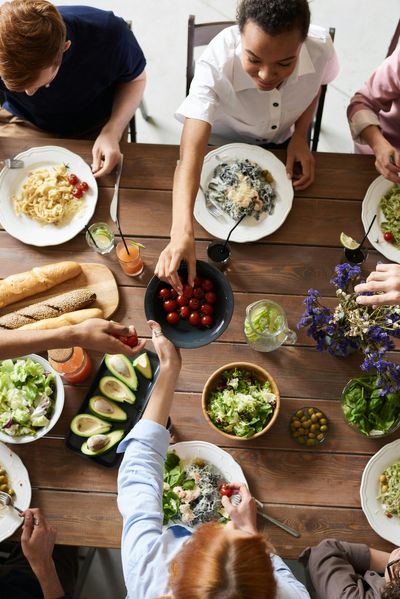 What's the best time to eat dinner and exercise? Experts reveal when is better for fat-loss