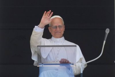 Pope prays for Chinese Catholics to be in communion with Rome in first comments on thorny issues