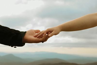 10 Hidden Costs Women Shoulder in 50/50 Relationships
