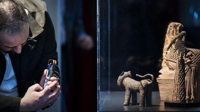 Netherlands prepares to return looted Benin bronzes to Nigeria