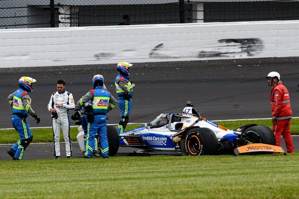 Kyle Larson crashes out of Indy 500 near the midway point, ending his second bid for 'the Double'